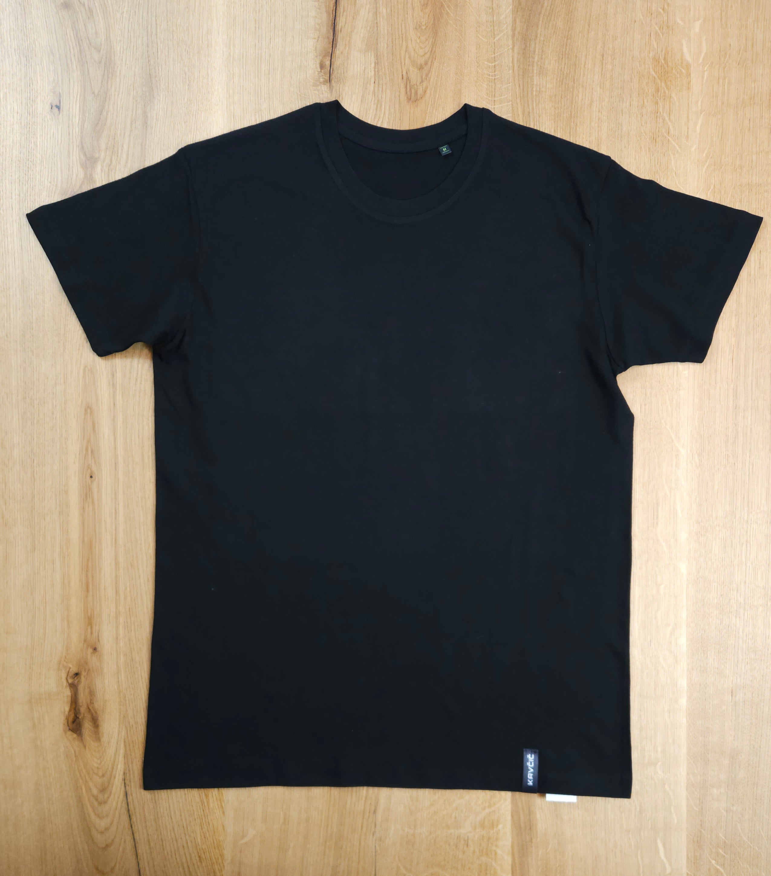 T-shirt "Built to last"