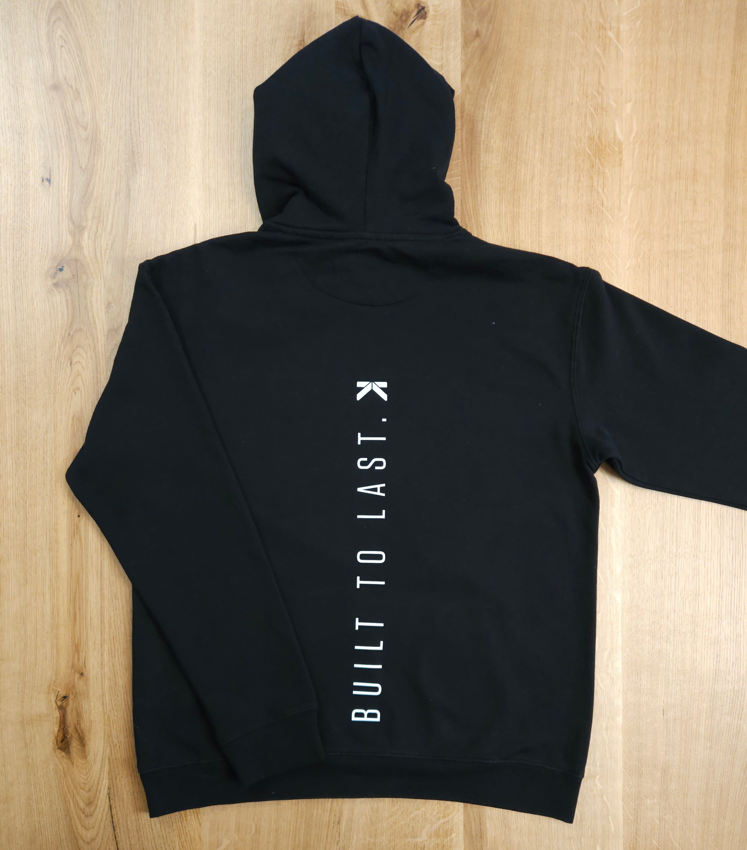 Hoodie "built to last"